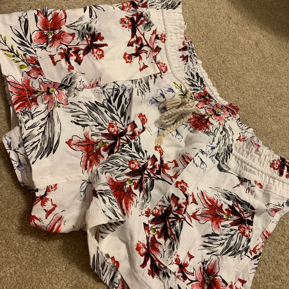 Patterned shorts